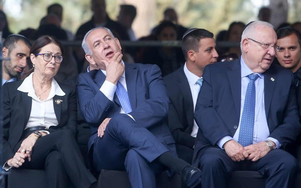 בנימין נתניהו ונשיאת בית המשפט העליון אסתר חיות (צילום: Marc Israel Sellem/POOL)