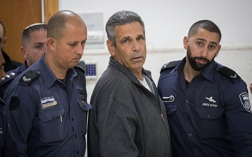 השר לשעבר גונן שגב בבית המשפט המחוזי בירושלים בעת מתן פסק דינו באשמת ריגול לאיראן, 26 בפברואר 2019 (צילום: Yonatan Sindel/Flash90)