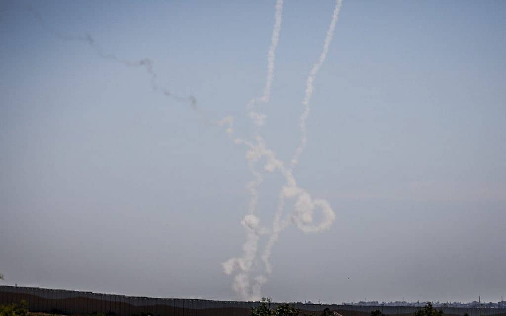 יירוט של כיפת ברזל, היום, עוטף עזה (צילום: פלאש 90. הדס פרוש) יירוט של כיפת ברזל, היום, עוטף עזה (צילום: פלאש 90. הדס פרוש)