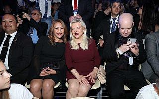 שרה נתניהו והגברת הראשונה של גואטמלה בגמר האירוויזיון בתל אביב (צילום: איגור אוסדצ׳י) שרה נתניהו והגברת הראשונה של גואטמלה בגמר האירוויזיון בתל אביב (צילום: איגור אוסדצ׳י)
