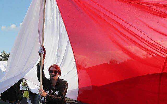 מפגינים בפולין (צילום: AP Photo/Czarek Sokolowski)