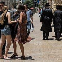 חרדים וחילונים בירושלים, 2016 (צילום: Zack Wajsgras/Flash90)