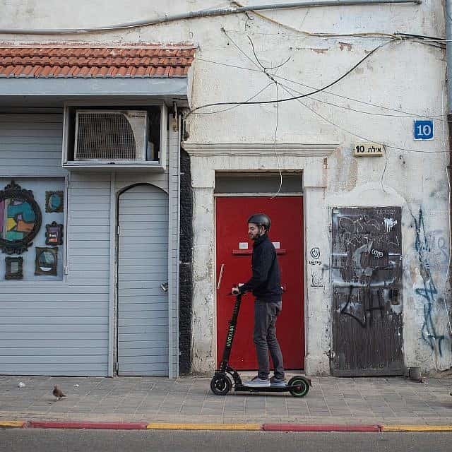 קורקינטים בתל אביב (צילום: הדס פרוש פלאש 90)