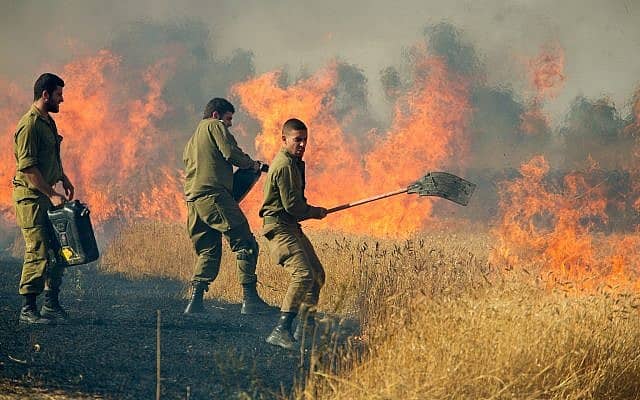 שריפה עזה (צילום: משה שי, פלאש 90)