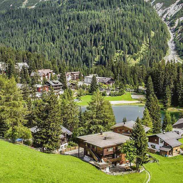 מבט על ארוזה, שווייץ, בקיץ (צילום: Olaf Protze/LightRocket באמצעות Getty Images)