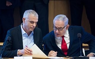 נתניהו וכחלון (צילום: Aharon Krohn/Flash90) נתניהו וכחלון (צילום: Aharon Krohn/Flash90)