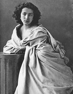 שרה ברנהרדט, 1864 (צילום: Félix Nadar)