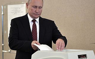 בחירות ברוסיה (צילום: Alexei Nikolsky, Sputnik, Kremlin Pool Photo via AP)) בחירות ברוסיה (צילום: Alexei Nikolsky, Sputnik, Kremlin Pool Photo via AP))