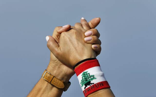 מחאה בלבנון, אוקטובר 2019 (צילום: AP Photo/Bilal Hussein)