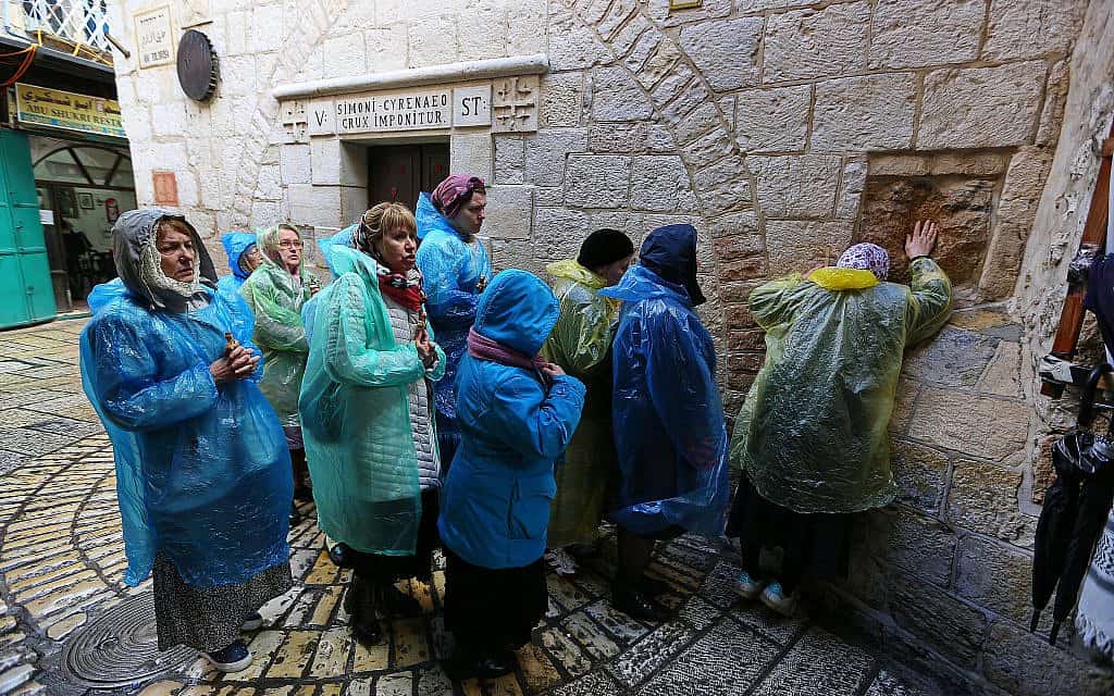 תיירים נוצרים בירושלים (צילום: Yaakov Lederman/Flash90)