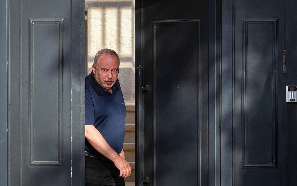 אביגדור ליברמן בביתו במושב נוקדים, ב-18 בספטמבר 2019 (צילום: פלאש90)