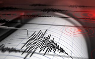 סיסמוגרף של רעידת אדמה, אילוסטרציה (צילום: iStock) סיסמוגרף של רעידת אדמה, אילוסטרציה (צילום: iStock)