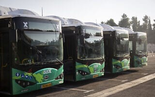 תחבורה ציבורית (צילום: Hadas Parush/Flash90) תחבורה ציבורית (צילום: Hadas Parush/Flash90)