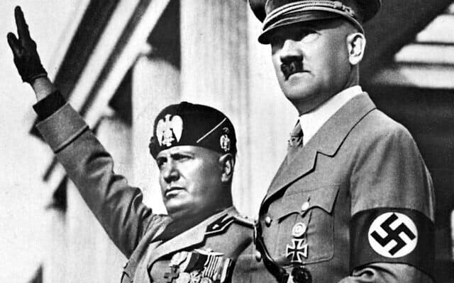 היטלר ומוסליני (צילום: Courtesy of PerlePress Productions)