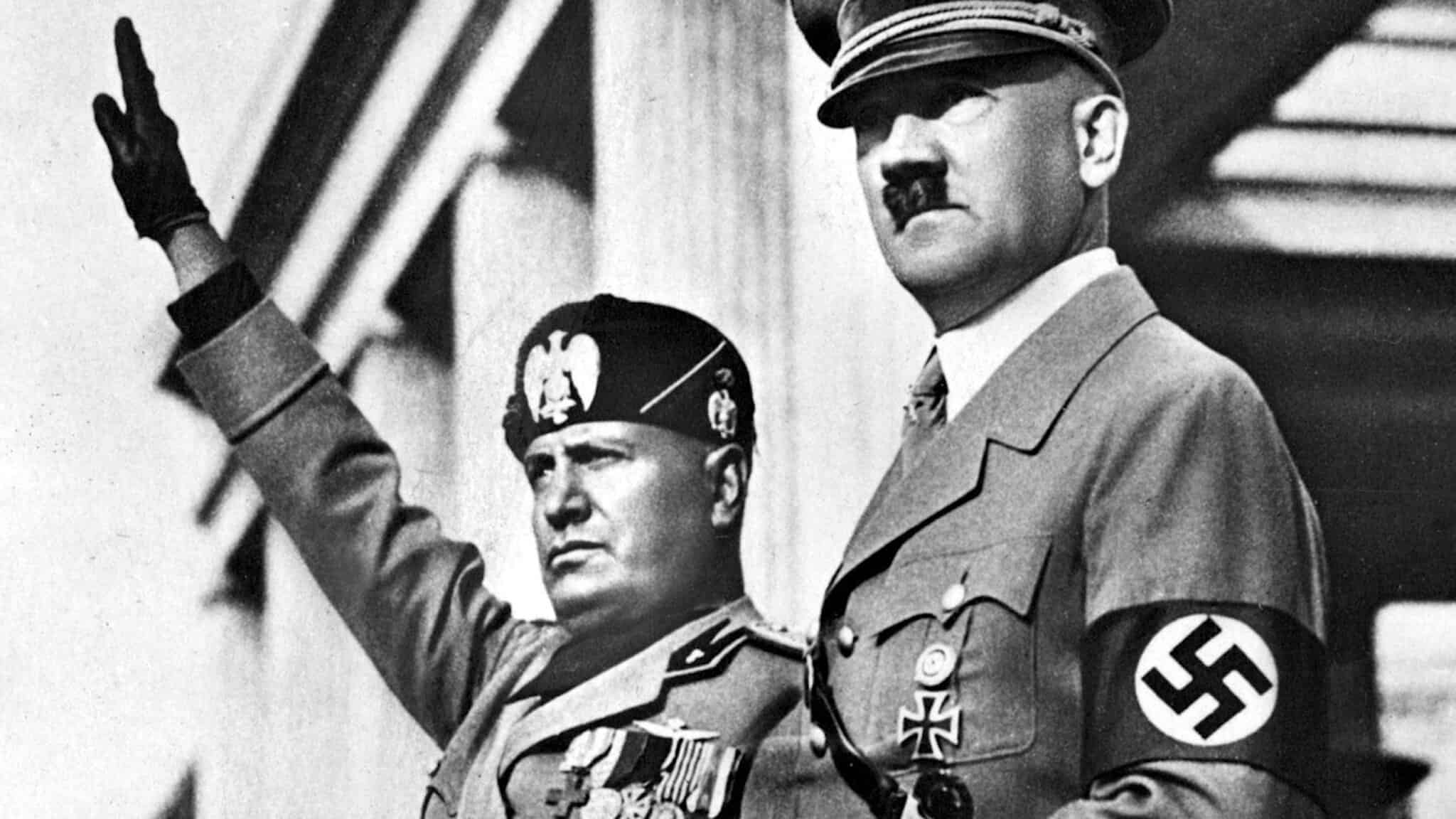 היטלר ומוסליני (צילום: Courtesy of PerlePress Productions)