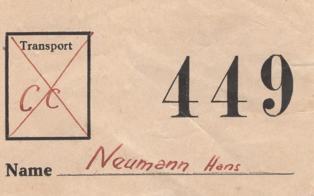 כרטיס הגירוש של הנס נוימן. הוא נמלט ולא הגיע לתחנת בובני בפראג כפי שצֻווה (צילום: באדיבות אריאנה נוימן)