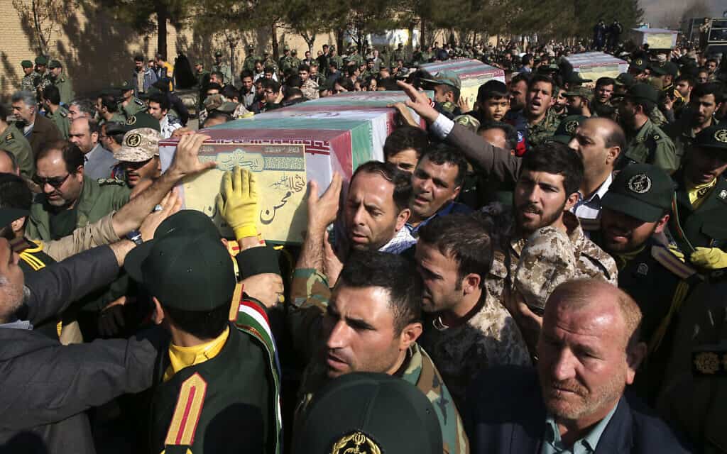 הלוויה של לוחמים איראניים שנהרגו בסוריה, ארכיון (צילום: Vahid Salemi, AP)