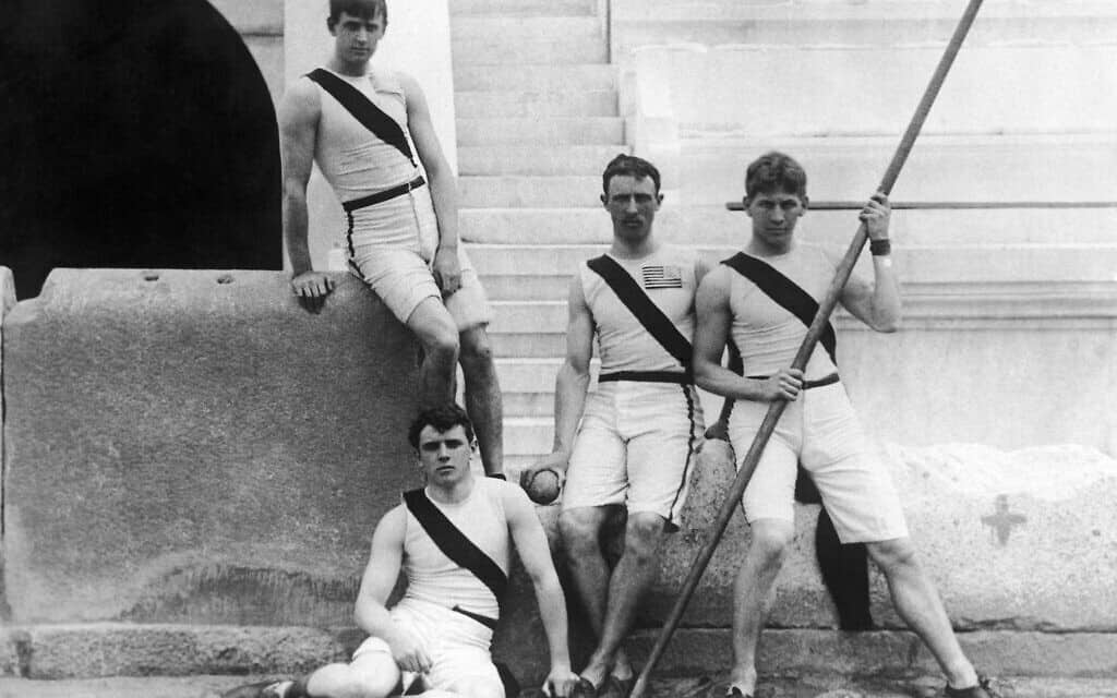 נבחרת האתלטיקה האמריקאית למשחקים האולימפיים ביוון, 1896 (צילום: AP Photo)