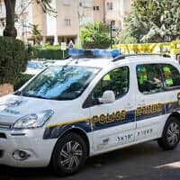 ניידת של משטרת ישראל, ארכיון; אין קשר בין המצולמים לידיעה (צילום: Roy Alima/Flash90) ניידת של משטרת ישראל, ארכיון; אין קשר בין המצולמים לידיעה (צילום: Roy Alima/Flash90)