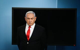 בנימין נתניהו מוסר הצהרה על הצעדים החדשים במיגור מגפת הקורונה. 14 במרץ 2020 (צילום: Alex Kolomoisky/POOL) בנימין נתניהו מוסר הצהרה על הצעדים החדשים במיגור מגפת הקורונה. 14 במרץ 2020 (צילום: Alex Kolomoisky/POOL)