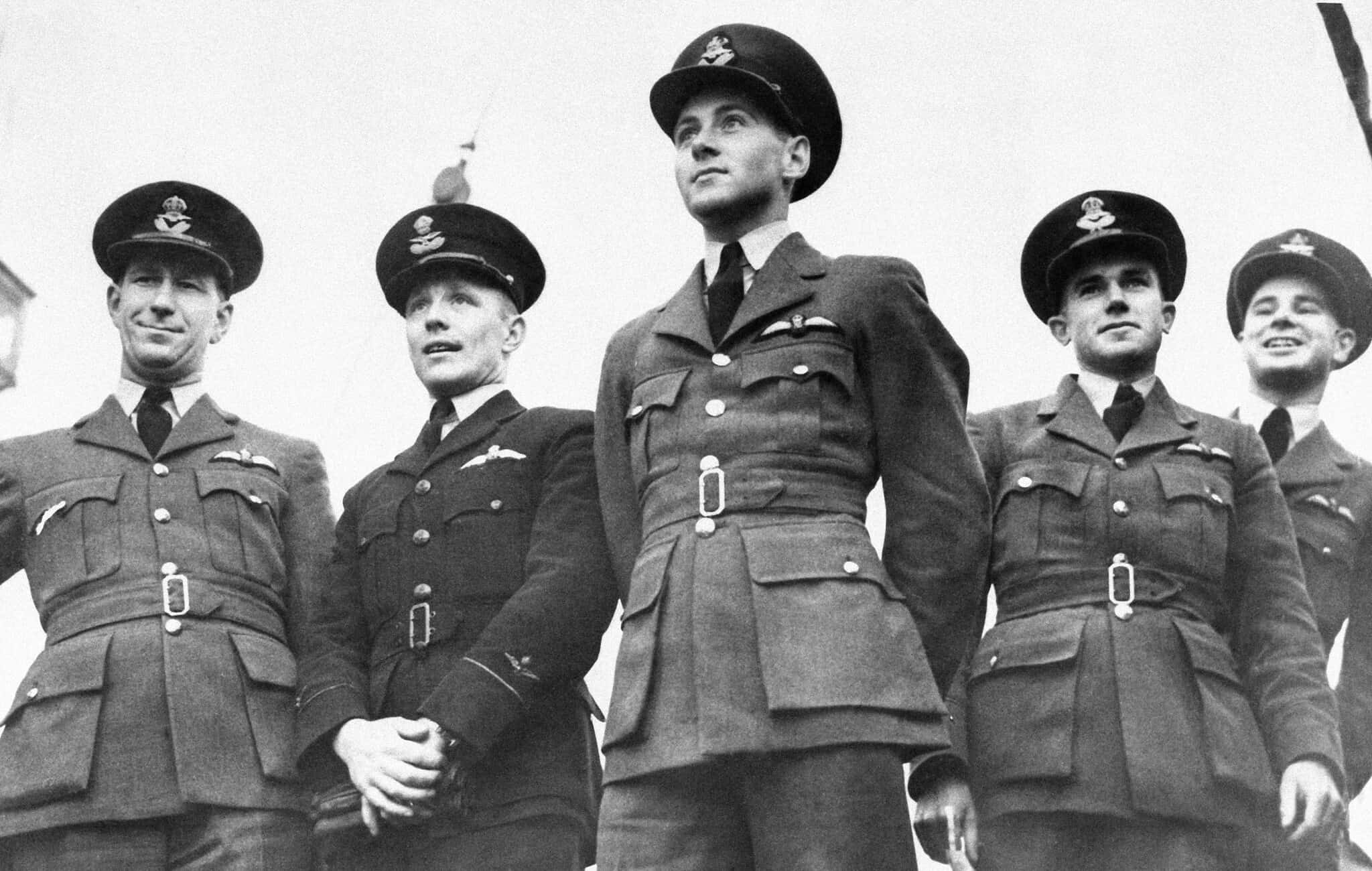 טייסים ממדינות שונות שהצטרפו לחיל האוויר הבריטי במלחמת העולם השנייה, ינואר 1941, אילוסטרציה (צילום: AP)