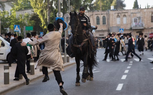 הפגנת חרדים נגד קיום האירווזיון בישראל, מאי 2019 (צילום: Yonatan Sindel/Flash90)
