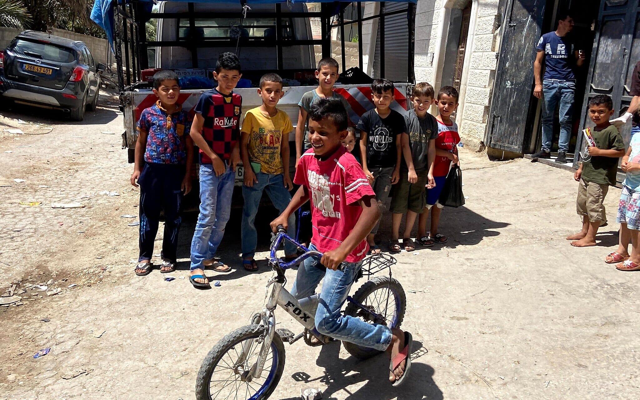 ילדי הכפר פסאיל בבקעת הירדן, יוני 2020 (צילום: ג'ייקוב מגיד)