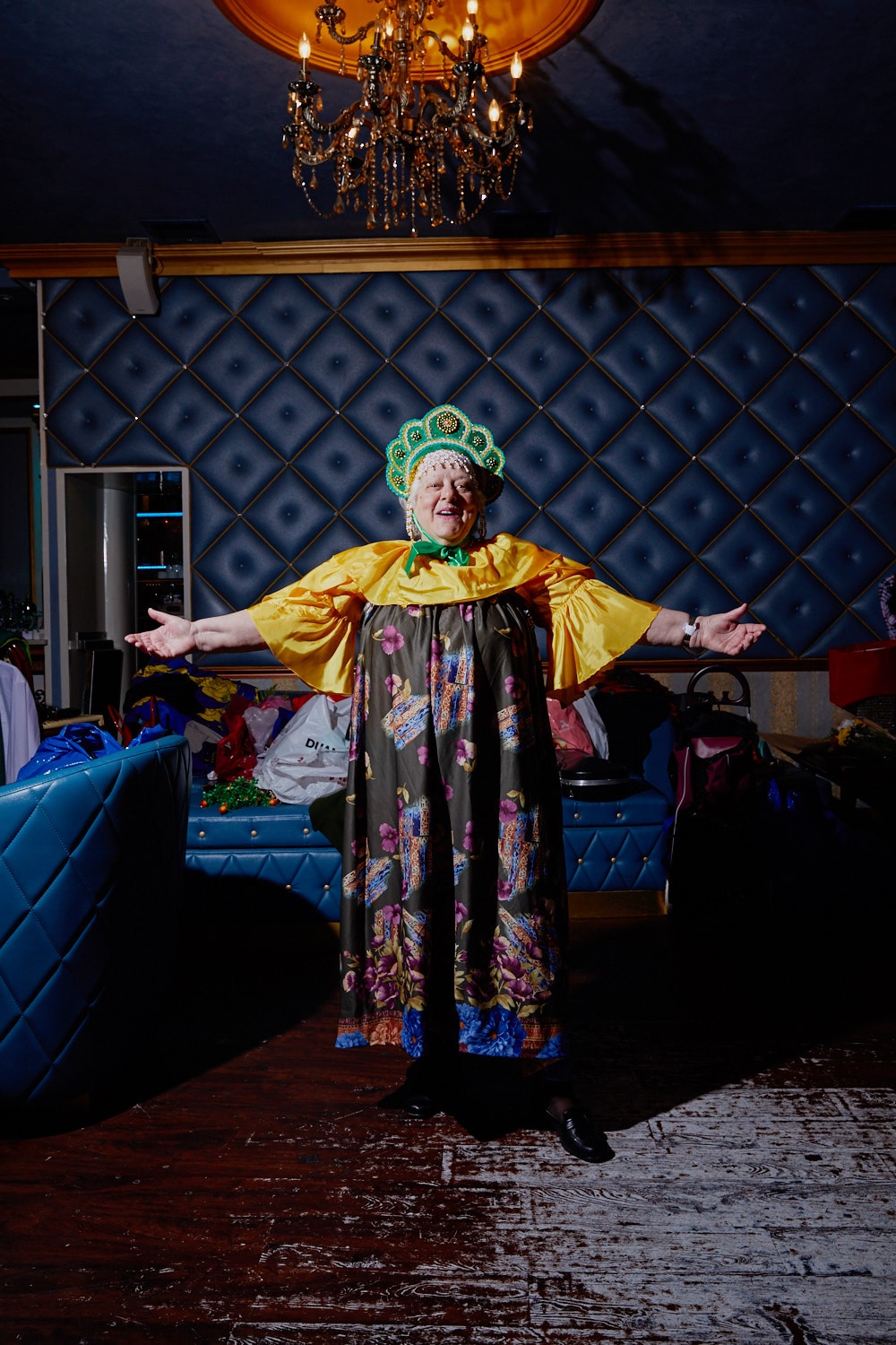 סבתא רוסייה בתלבושת בתחרות מלכת היופי &quot;הוד מעלתך, סבתא&quot; (צילום: Gosha Shif/Be Proud Foundation)