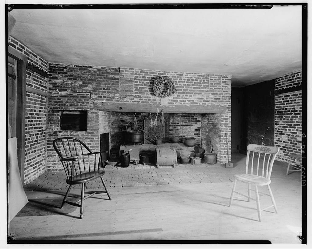 &quot;המטבח החיצוני&quot; של בית רויאל, שבו התגוררו העבדים, מדפורד, מסצ&#039;וסטס, 1935 (צילום: אגודת בית רויאל)