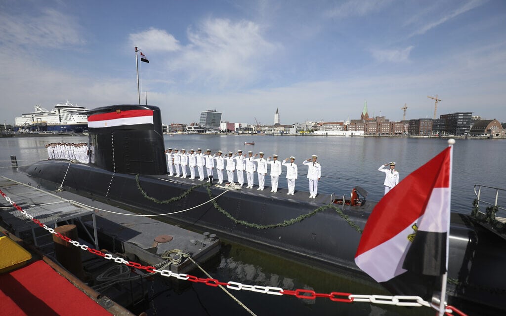 טקס מסירת צוללת מתוצרת טיסנקרופ לחיל הים המצרי. 8 באוגוסט, 2017 (צילום: Christian Charisius/dpa via AP)