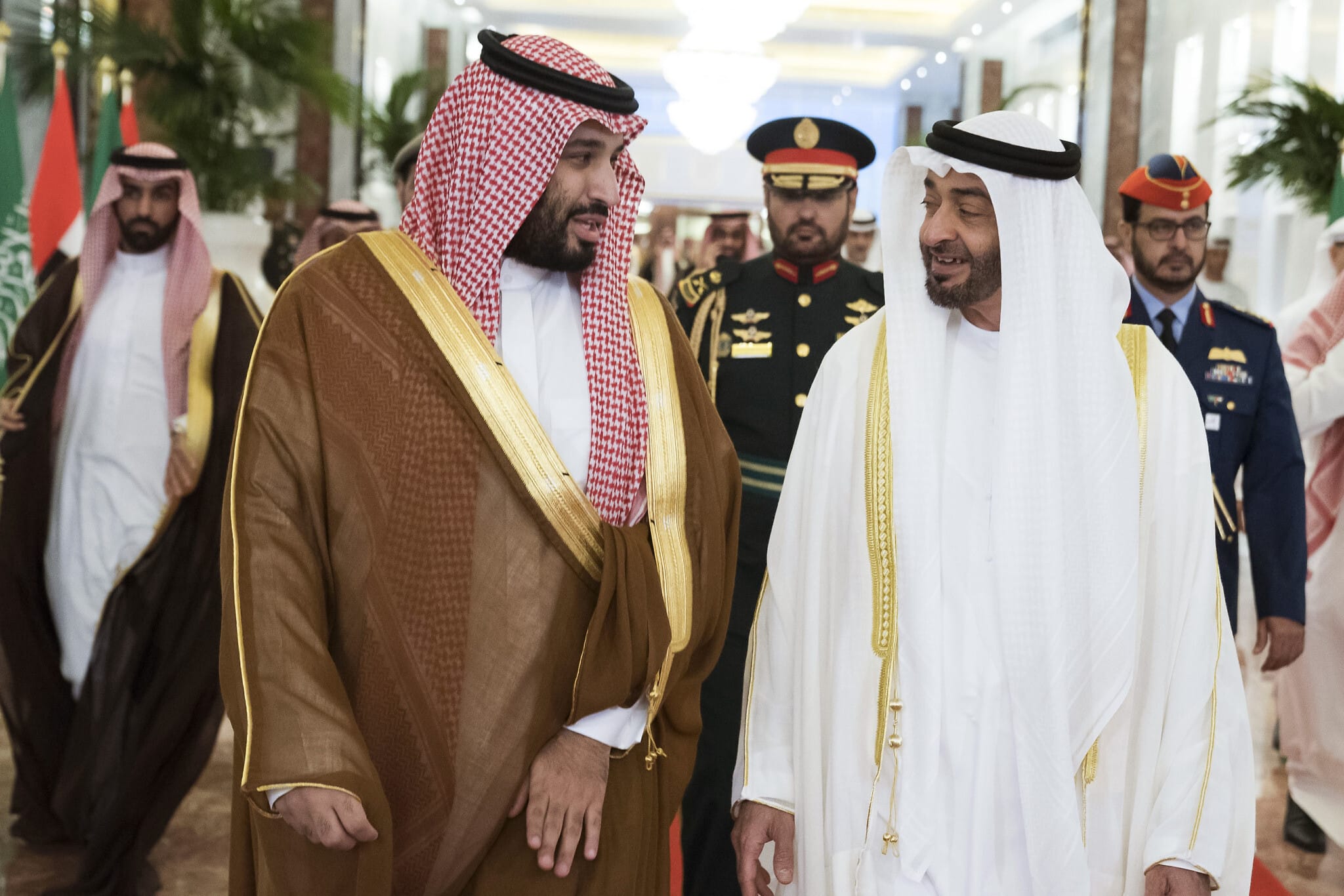 מוחמד בן זאיד (מימין) ומוחמד בן סלמאן. אבו דאבי, נובמבר 2019 (צילום: Hamad Al Kaabi/Ministry of Presidential Affairs via AP)