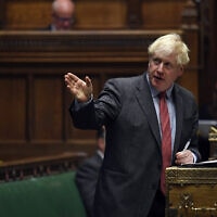 בוריס ג'ונסון עונה לשאלות בפרלמנט, ב-22 בספטמבר 2020 (צילום: Jessica Taylor/UK Parliament via AP)