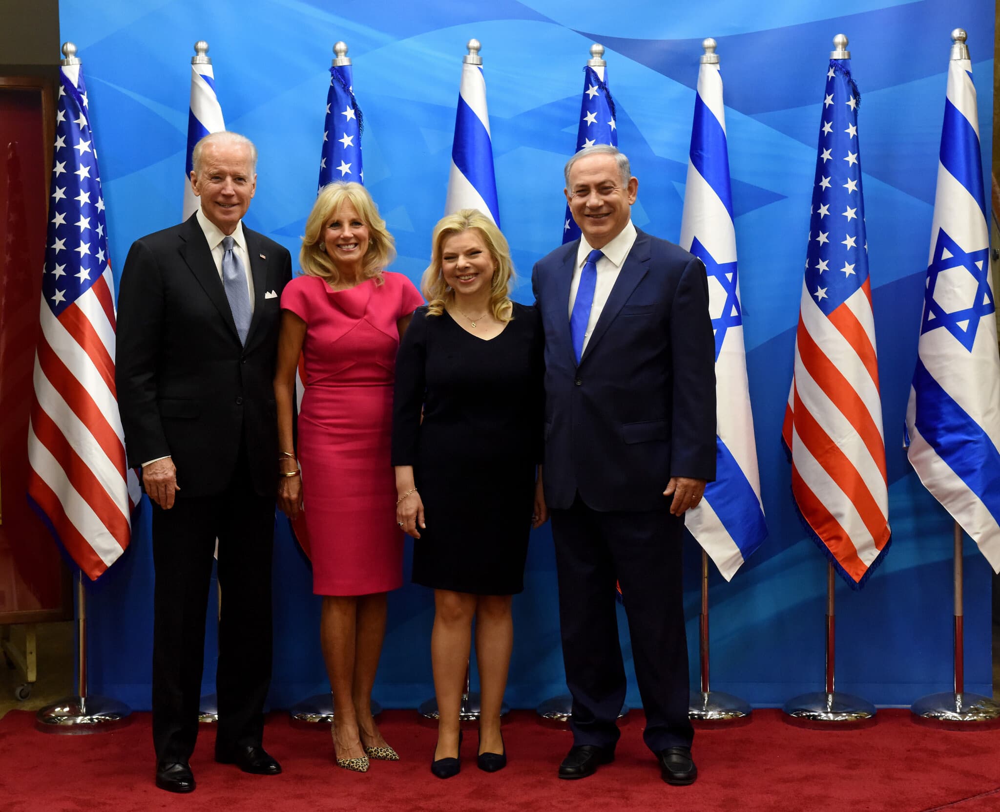 סגן הנשיא ג&#039;ו ביידן ורעייתו מבקרים בישראל, ארכיון, 2016 (צילום: Debbie Hill, Pool via AP)