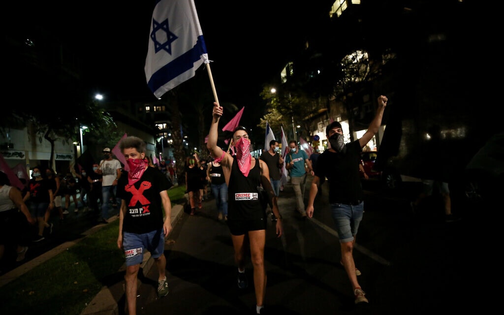 הפגנה נגד נתניהו בתל אביב, 22 באוקטובר 2020 (צילום: מרים אלסטר / פלאש 90)