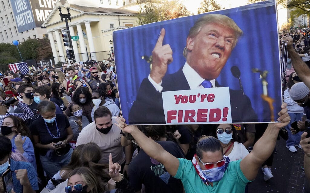 אמריקאים עם היוודע תוצאות הבחירות (צילום: AP Photo/Jacquelyn Martin)
