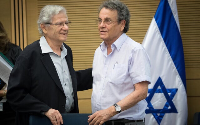 שר המשפטים לשעבר, דניאל פרידמן (מימין), ונשיא בית המשפט העליון לשעבר אהרון ברק (צילום: Yonatan Sindel/Flash90)