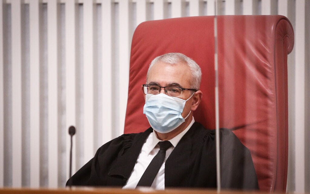 שופט בית המשפט העליון עופר גרוסקופף (צילום: Noam Revkin Fenton/Flash90)