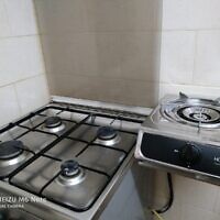 כיריים הפועלים על ביוגז (צילום: עמיעד לפידות) כיריים הפועלים על ביוגז (צילום: עמיעד לפידות)