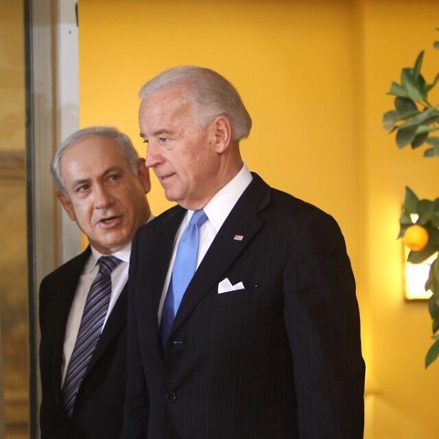 בנימין נתניהו וסגן נשיא ארצות הברית דאז ג'ו ביידן בירושלים, 9 במרץ 2010 (צילום: אמיל סלמאן/מאגר/פלאש 90)