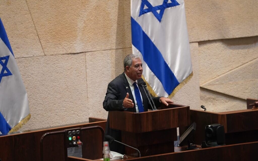 מיקי לוי נואם במליאת הכנסת, 21 בדצמבר 2020 (צילום: דני שם טוב/דוברות הכנסת) מיקי לוי נואם במליאת הכנסת, 21 בדצמבר 2020 (צילום: דני שם טוב/דוברות הכנסת)