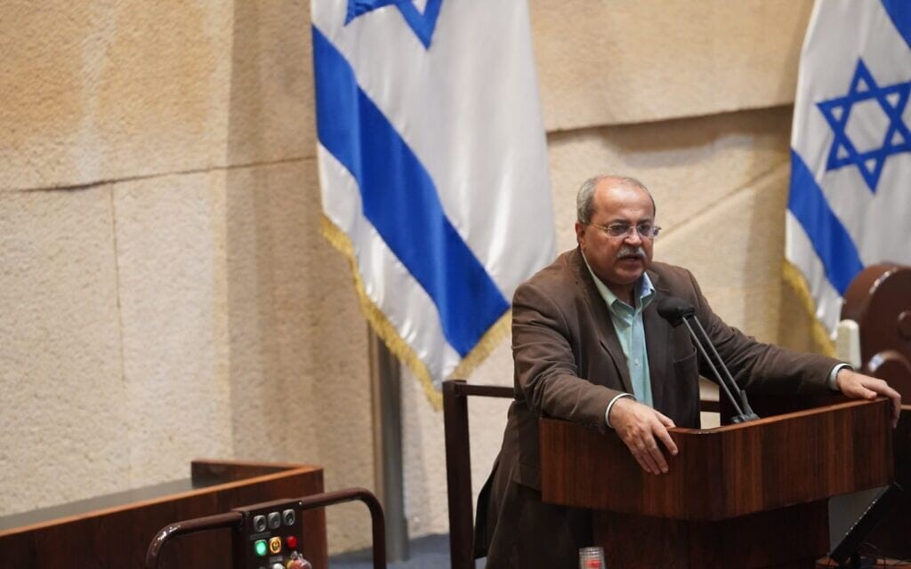 אחמד טיבי נואם במליאת הכנסת, 21 בדצמבר 2020 (צילום: דני שם טוב/דוברות הכנסת) אחמד טיבי נואם במליאת הכנסת, 21 בדצמבר 2020 (צילום: דני שם טוב/דוברות הכנסת)