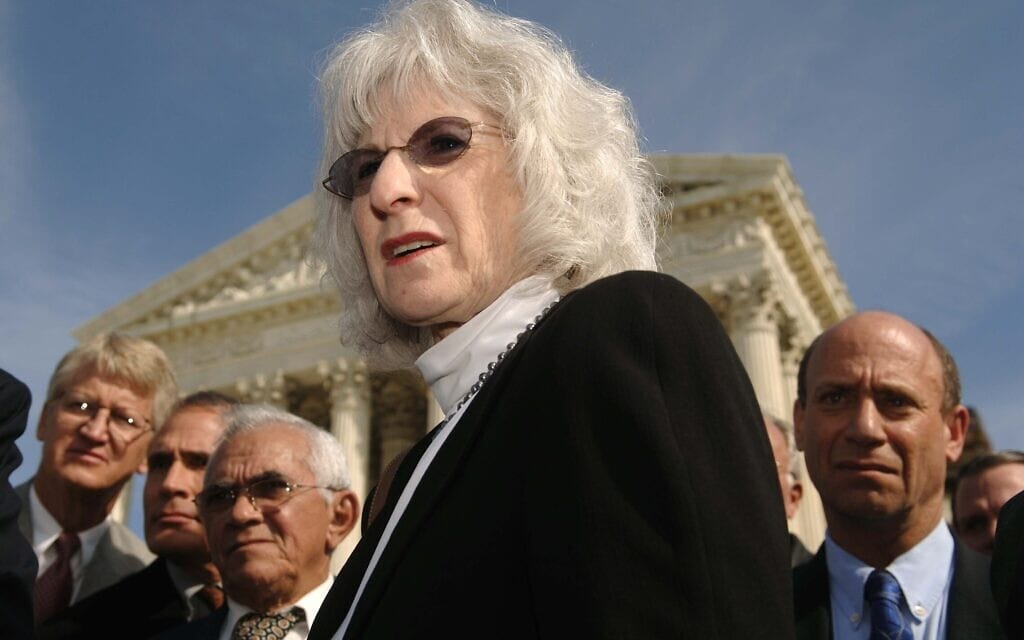 עורכת הדין ננסי הולנדר האמיתית, ב-2005 (צילום: AP Photo/Kevin Wolf)
