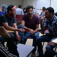 שיח הידברות בין ערבים ליהודים (מתוך סרטון של אוניברסיטת אריאל)