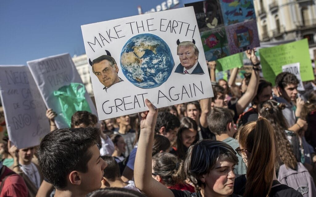הפגנות בספרד סביב משבר האקלים, 15 במרץ 2019 (צילום: AP Photo/Bernat Armangue)