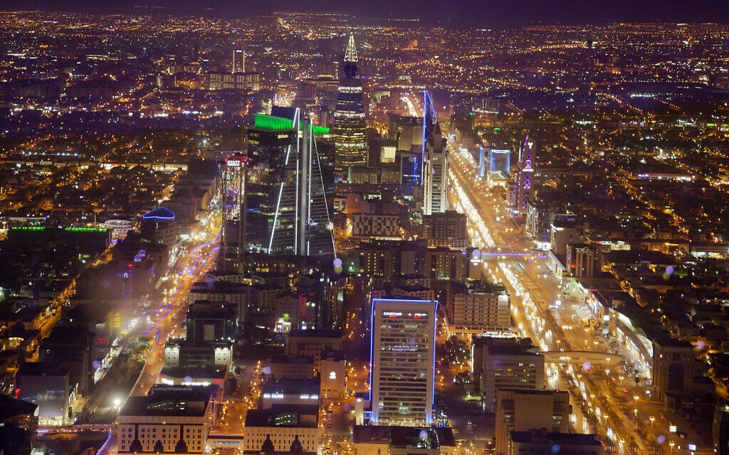 מבט אווירי על העיר ריאד, ערב הסעודית (צילום: AP Photo/Amr Nabil)