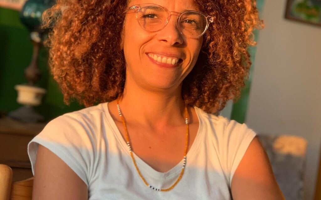 אבתיסאם מראענה מנוחין, מועמדת מפלגת העבודה בבחירות לכנסת (צילום: באדיבות המצולמת) אבתיסאם מראענה מנוחין, מועמדת מפלגת העבודה בבחירות לכנסת (צילום: באדיבות המצולמת)