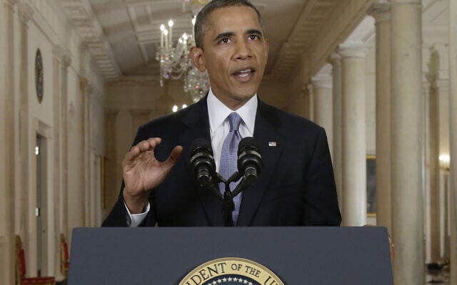 נשיא ארה&quot;ב ברק אובמה בנאום לאומה מהבית הלבן, מבטיח שסוריה תיענש על השימוש בנשק כימי נגד אזרחיה המורדים. 10 בספטמבר 2013 (צילום: AP Photo/Evan Vucci, Pool)