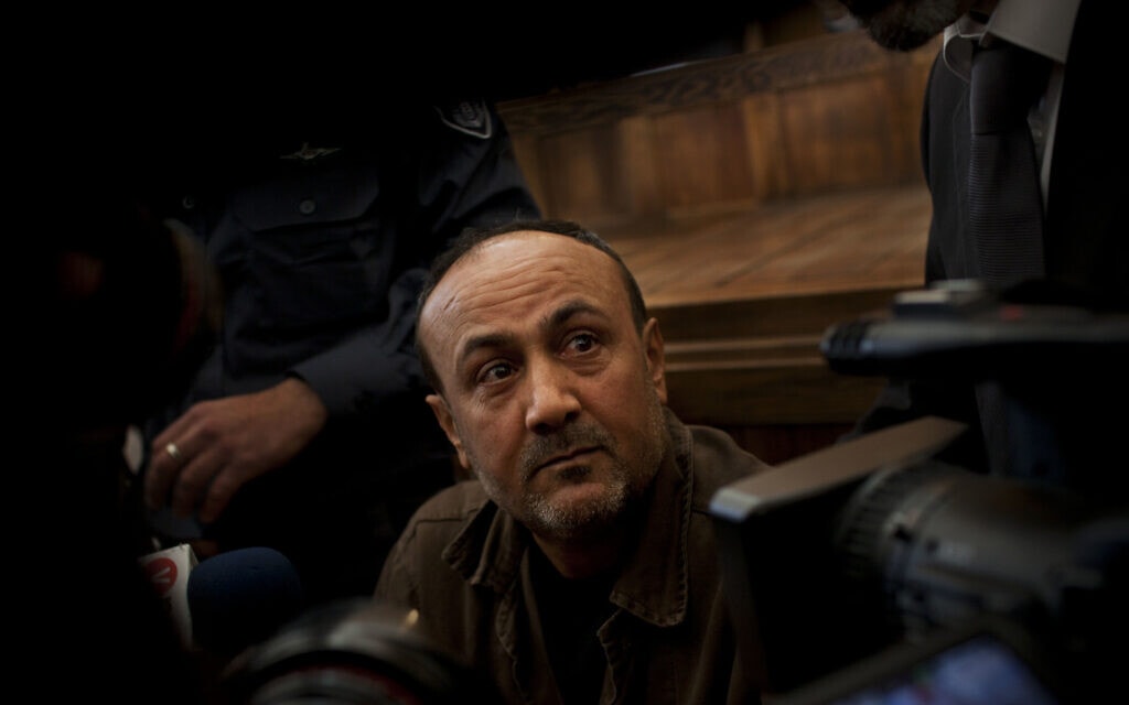 מרואן ברגותי בבית משפט בירושלים, 25 בינואר 2012 (צילום: AP Photo/Bernat Armangue, File)