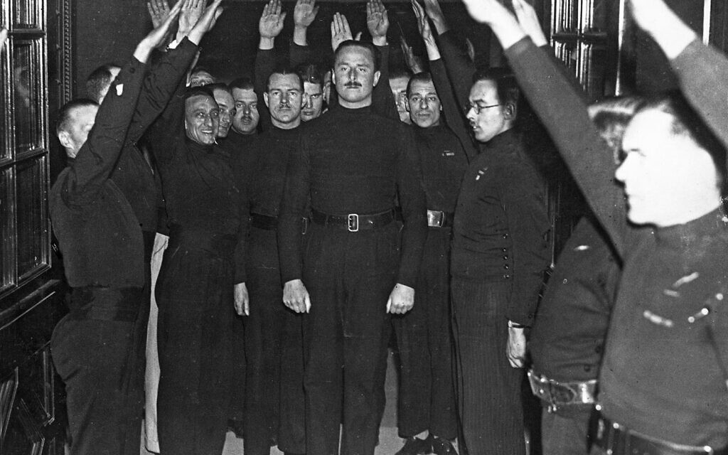 פשיסטים מצדיעים לאוסוולד מוסלי בבריסטול ב-1934