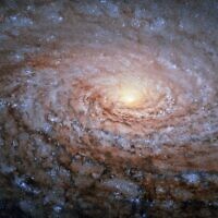 אילוסטרציה: גלקסיה ספירלית M63, נמצאת במרחק של כ־29 מיליון שנות אור מכדור הארץ (צילום: טלסקופ החלל האבל, נאס"א, אי.אס.אי)